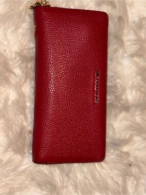 Michael Kors Jet Set Travel Cherry Red Pebbled Leather Wristlet Wallet NWOT COA